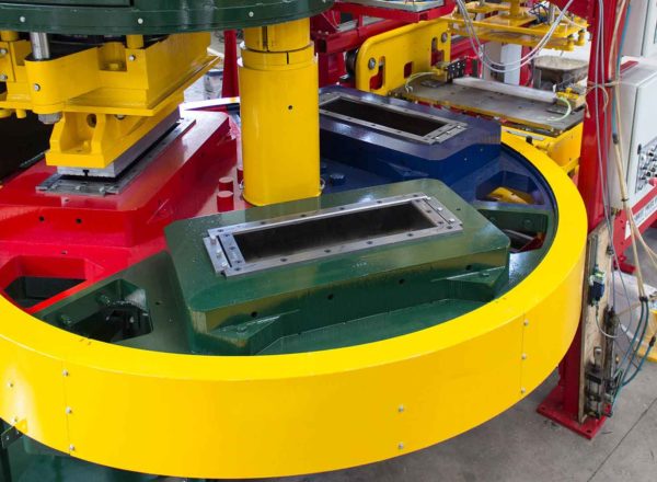 Three-Mould-Press-manufacturing-